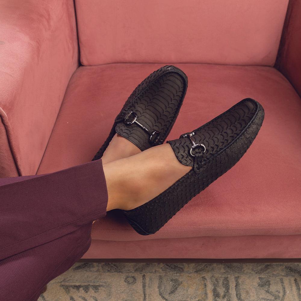 The Roland Black Men's Textured Leather Driving Loafers Tresmode - Tresmode